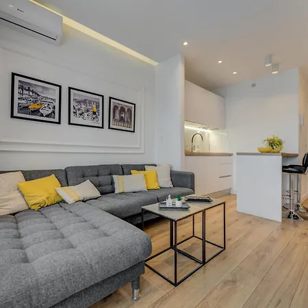 Romanca Deluxe - View *